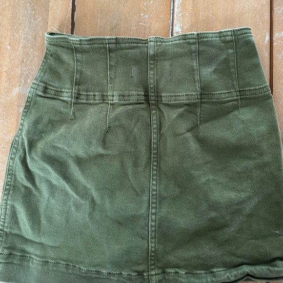 Olive green free people zip up mini skirt - Picture 3 of 3